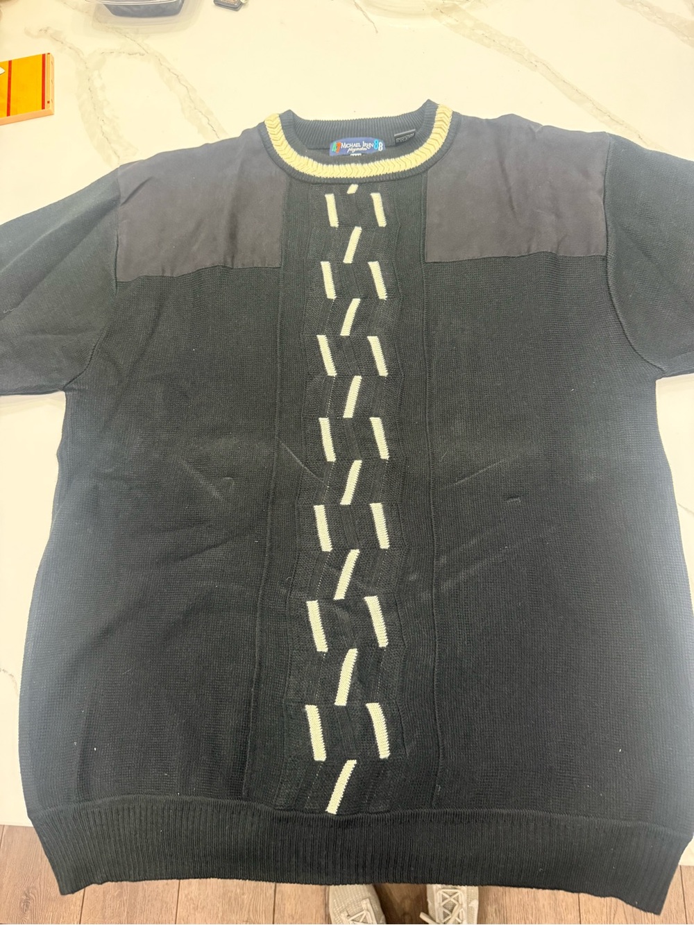 Michael Irvin Collection Men's Black Sweater with Cream Accent
